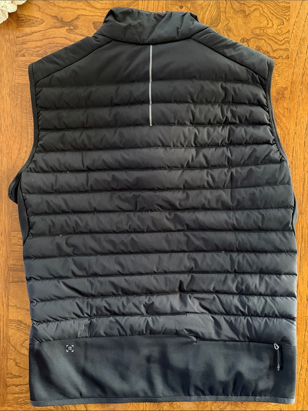 Lululemon Mens medium Down For It All Puffer Vest Black Primaloft - Picture 2 of 7